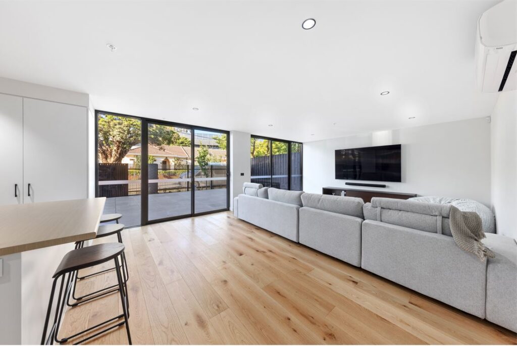 3436 JERSEY PARADE, CARNEGIE Valeo Construction